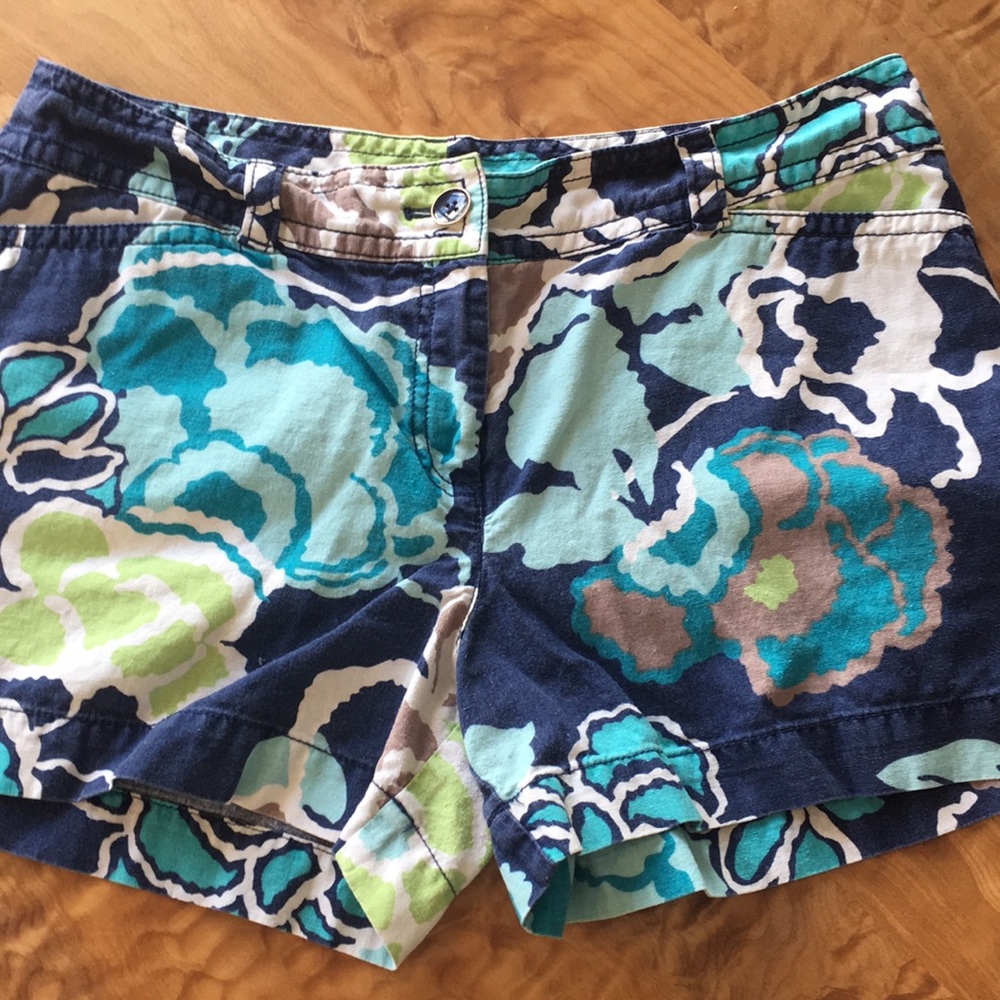LOFT 4” shorts Women’s size 10